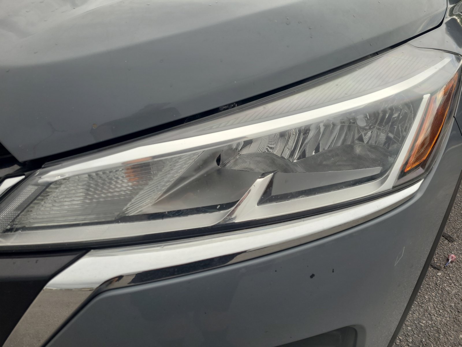Used 2024 Nissan Kicks SV FWD image 9