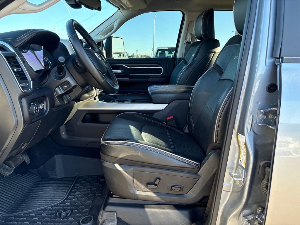 Used 2024 RAM 3500 Laramie image 12