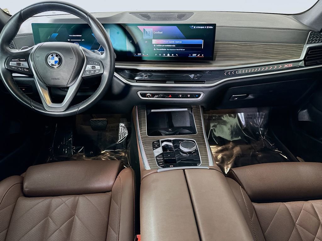 Used 2024 BMW X5 xDrive40i w/ Parking Assistance Package image 17