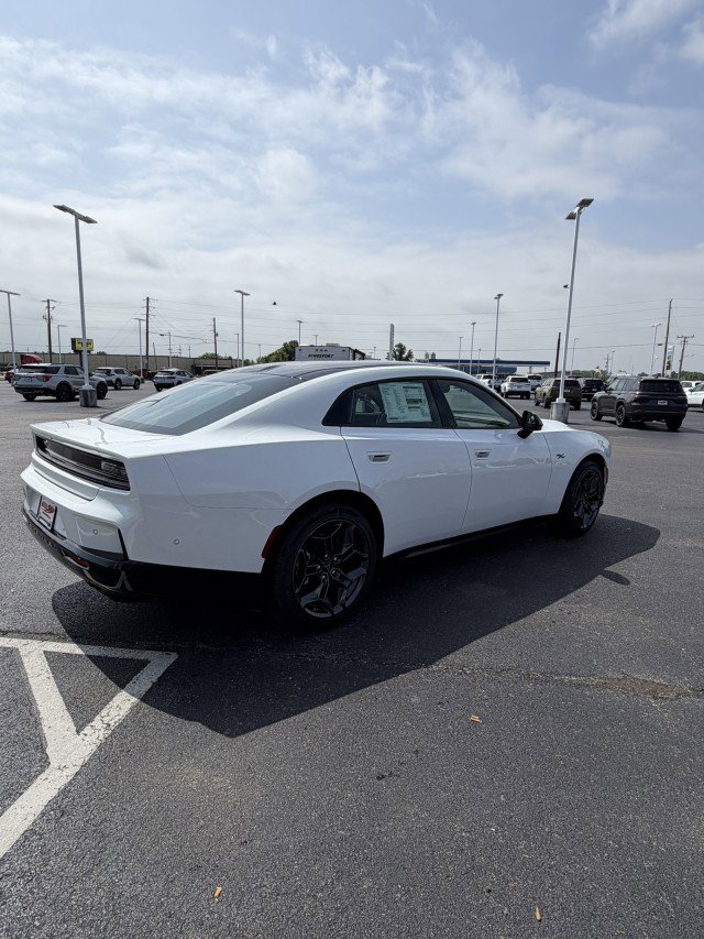 New 2026 Dodge Charger R/T AWD/4WD image 7