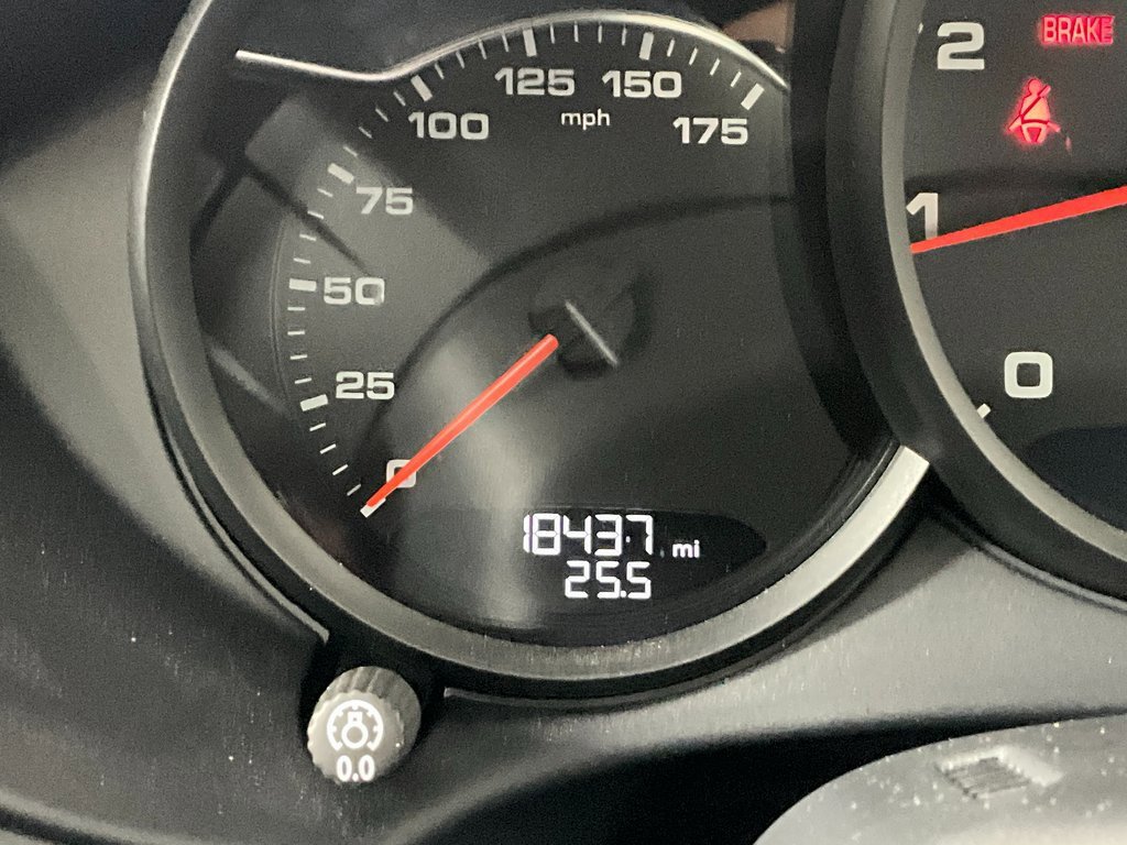 Used 2024 Porsche 718 Cayman image 11