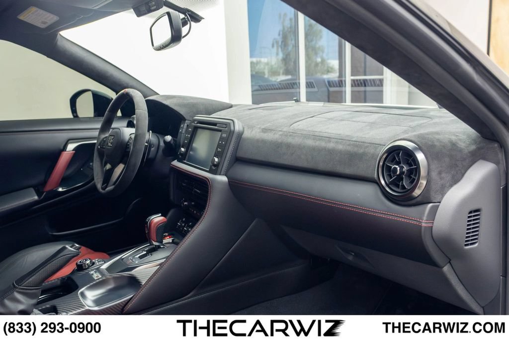 Used 2018 Nissan GT-R NISMO AWD/4WD image 99
