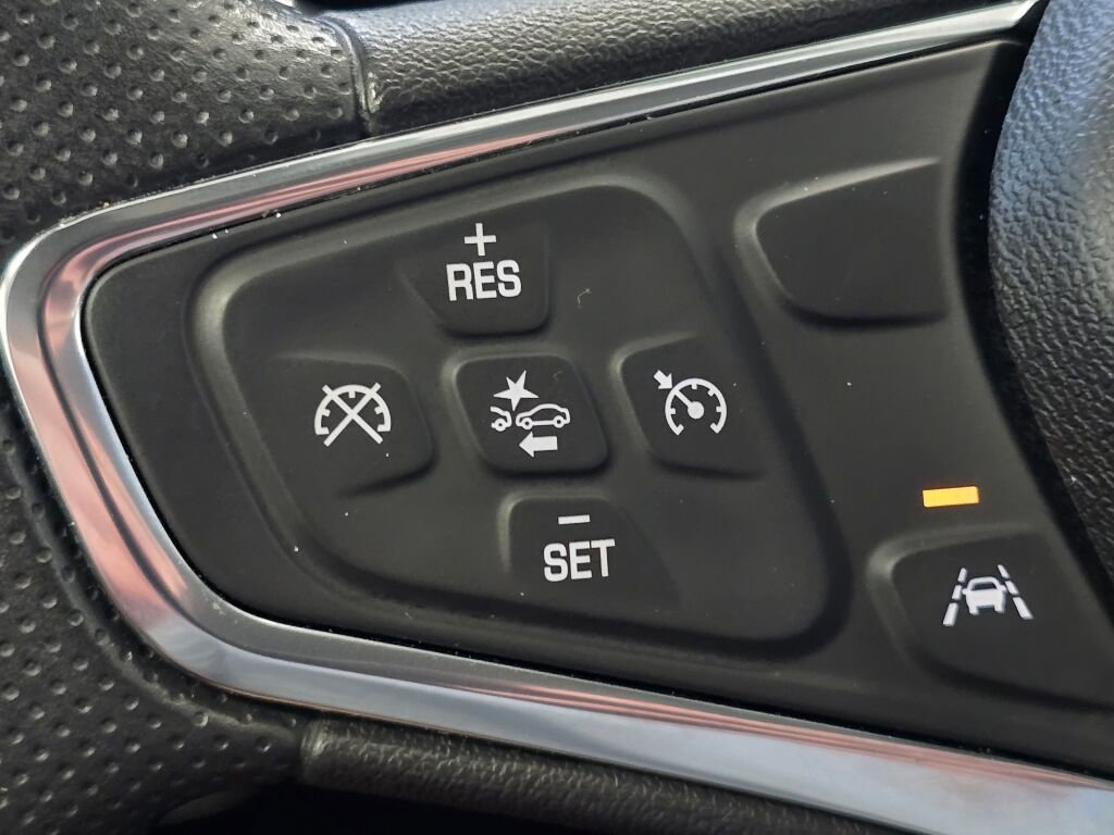 Used 2020 Chevrolet Equinox LS image 44