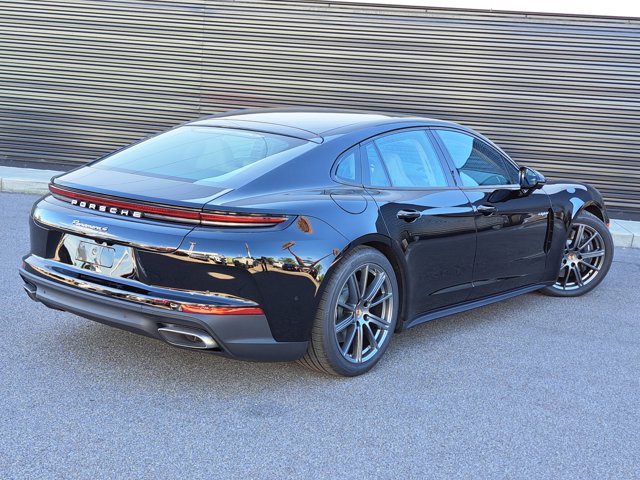 New 2026 Porsche Panamera 4 image 7