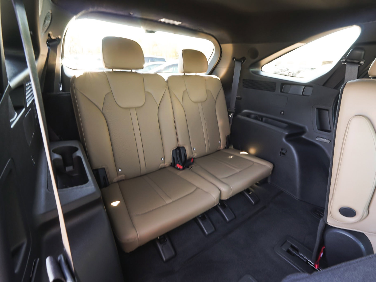 Used 2025 Kia Sorento SX Prestige w/ Olive Brown Leather Package AWD/4WD image 39