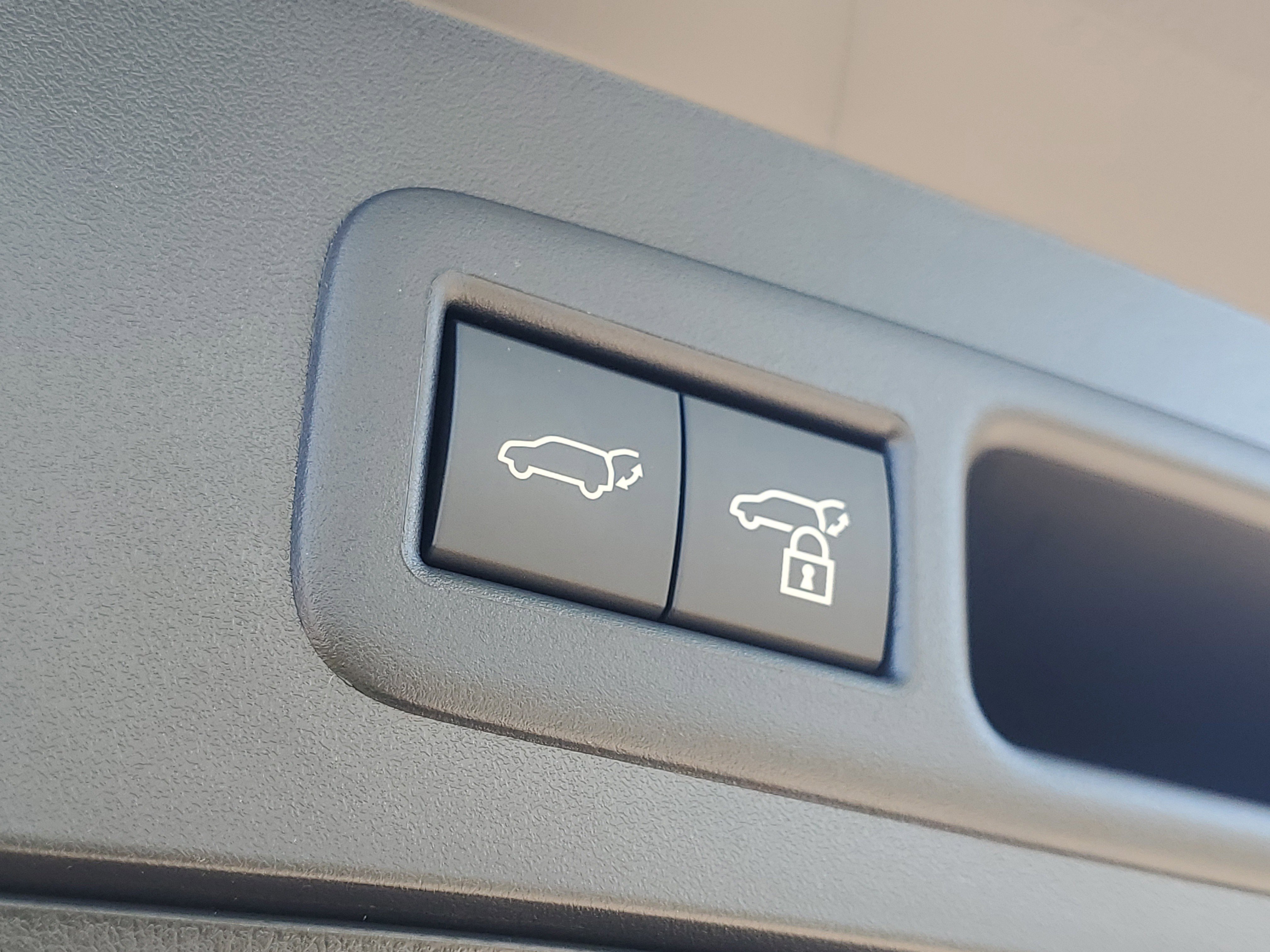 Used 2025 Lexus UX 300h FWD w/ Accessory Package (Z1) image 14