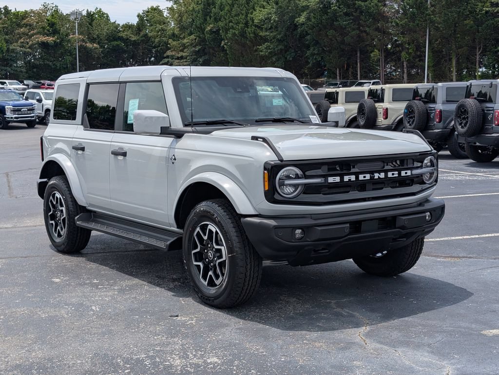 New 2026 Ford Bronco Outer Banks AWD/4WD image 2