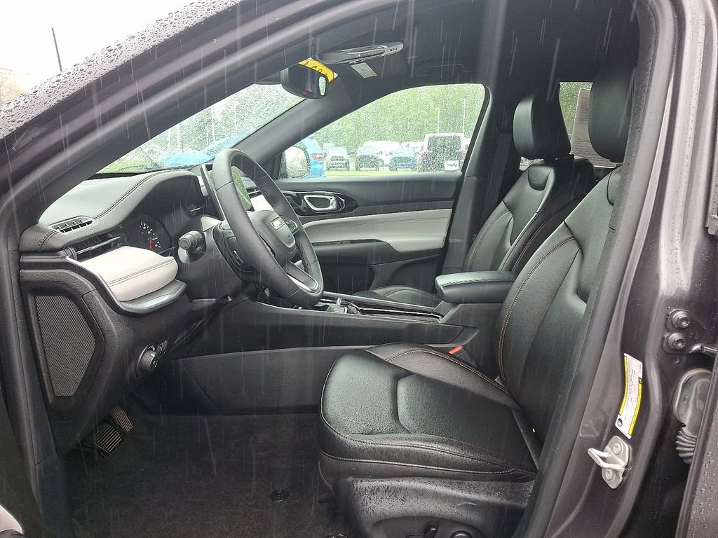 Used 2024 Jeep Compass Limited AWD/4WD image 14