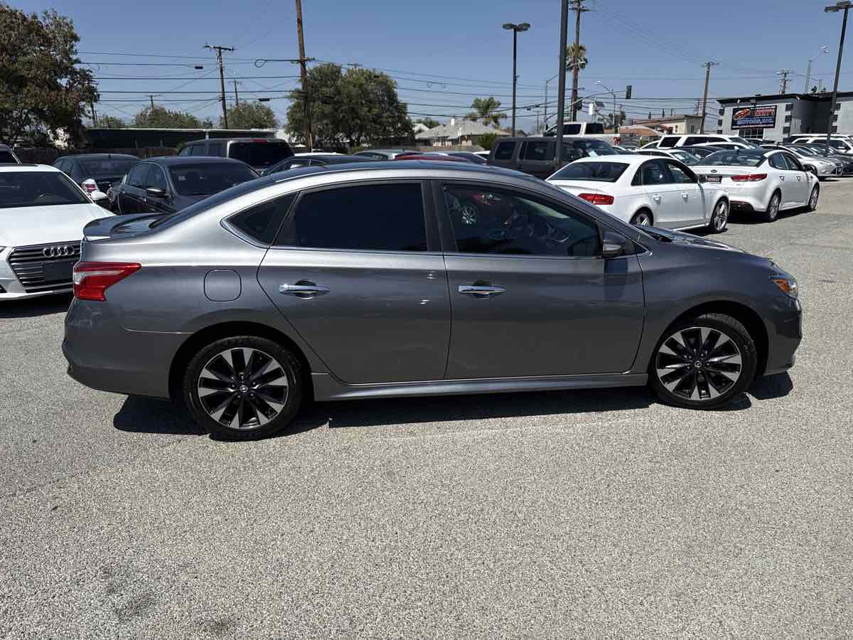 Used 2017 Nissan Sentra SR Turbo FWD image 5