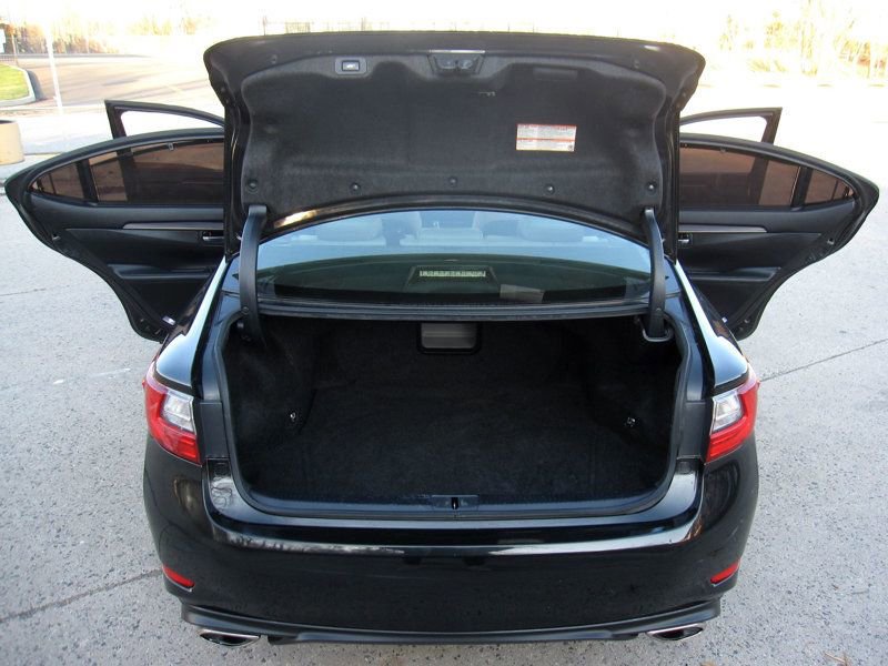 Used 2016 Lexus ES 350 w/ Ultra Luxury Package image 30