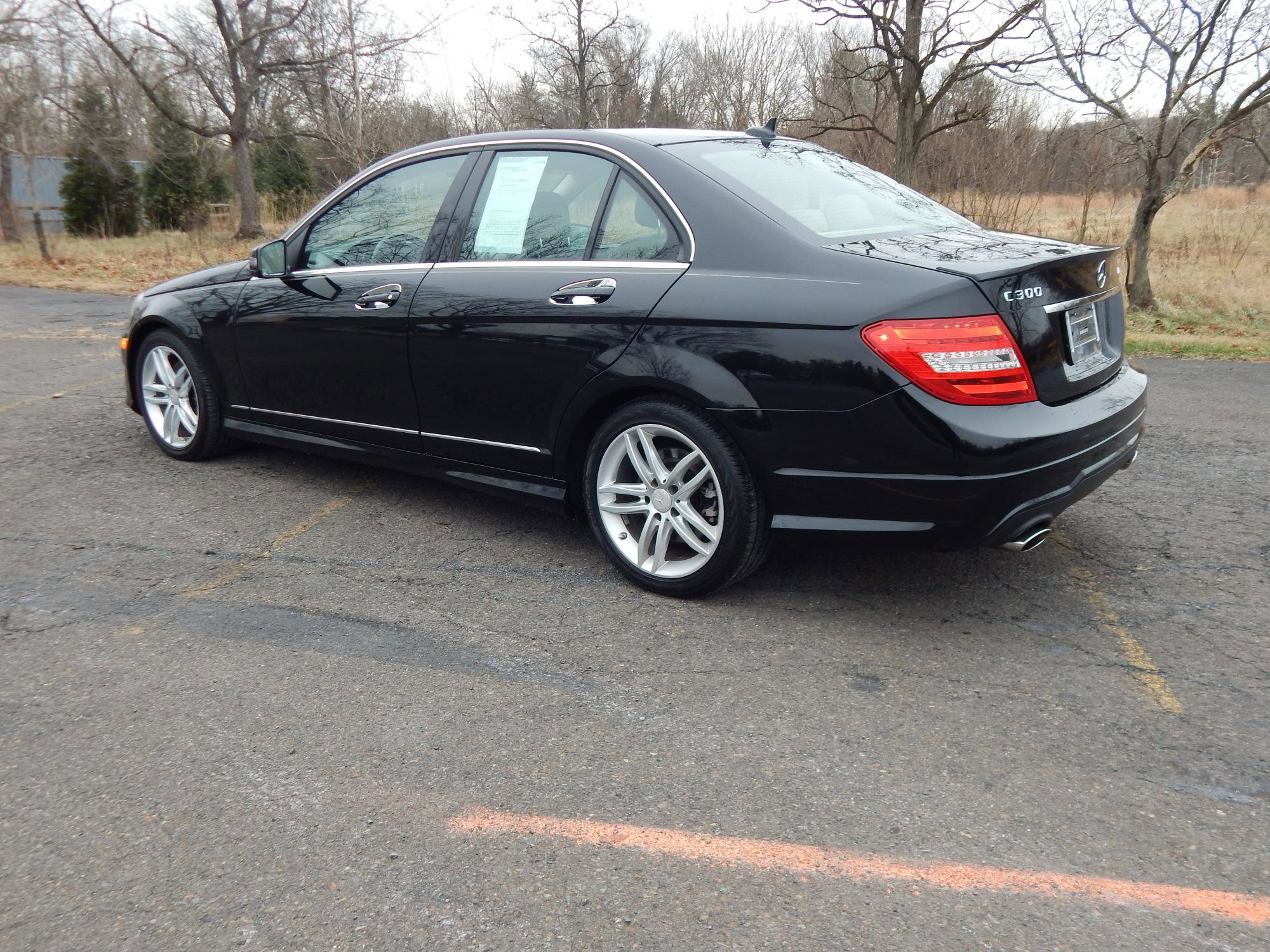 Used 2014 Mercedes-Benz C 300 SEDAN 4-DR image 3