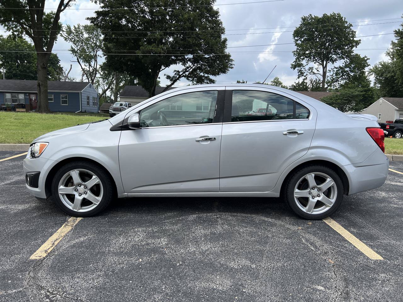 Used 2016 Chevrolet Sonic LTZ FWD image 2