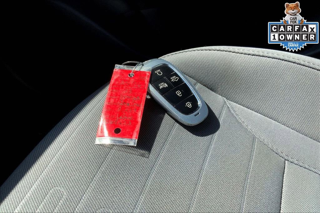 Used 2023 Hyundai Santa Cruz SEL Premium image 13