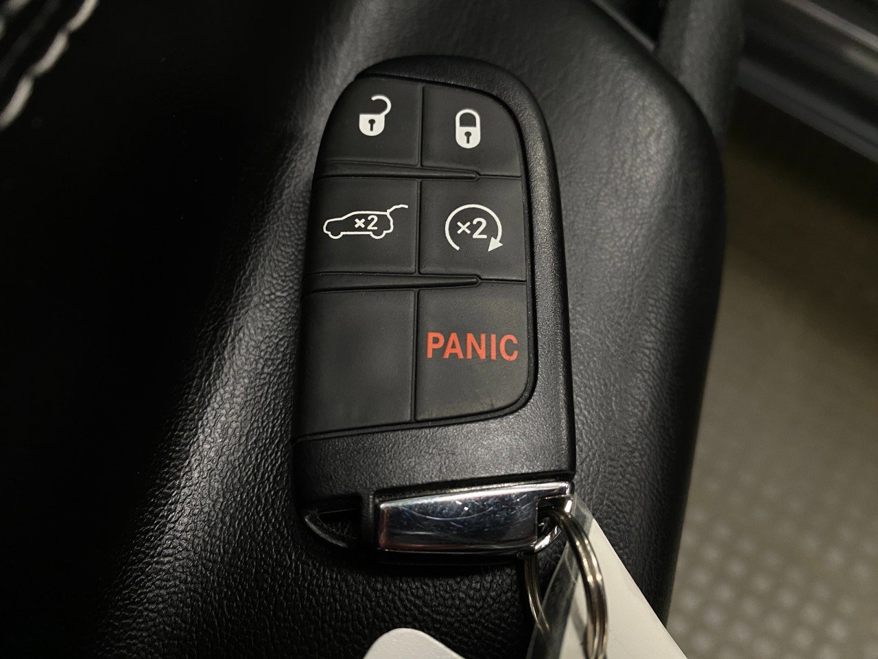 Used 2023 Jeep Compass Altitude w/ Convenience Group AWD/4WD image 30