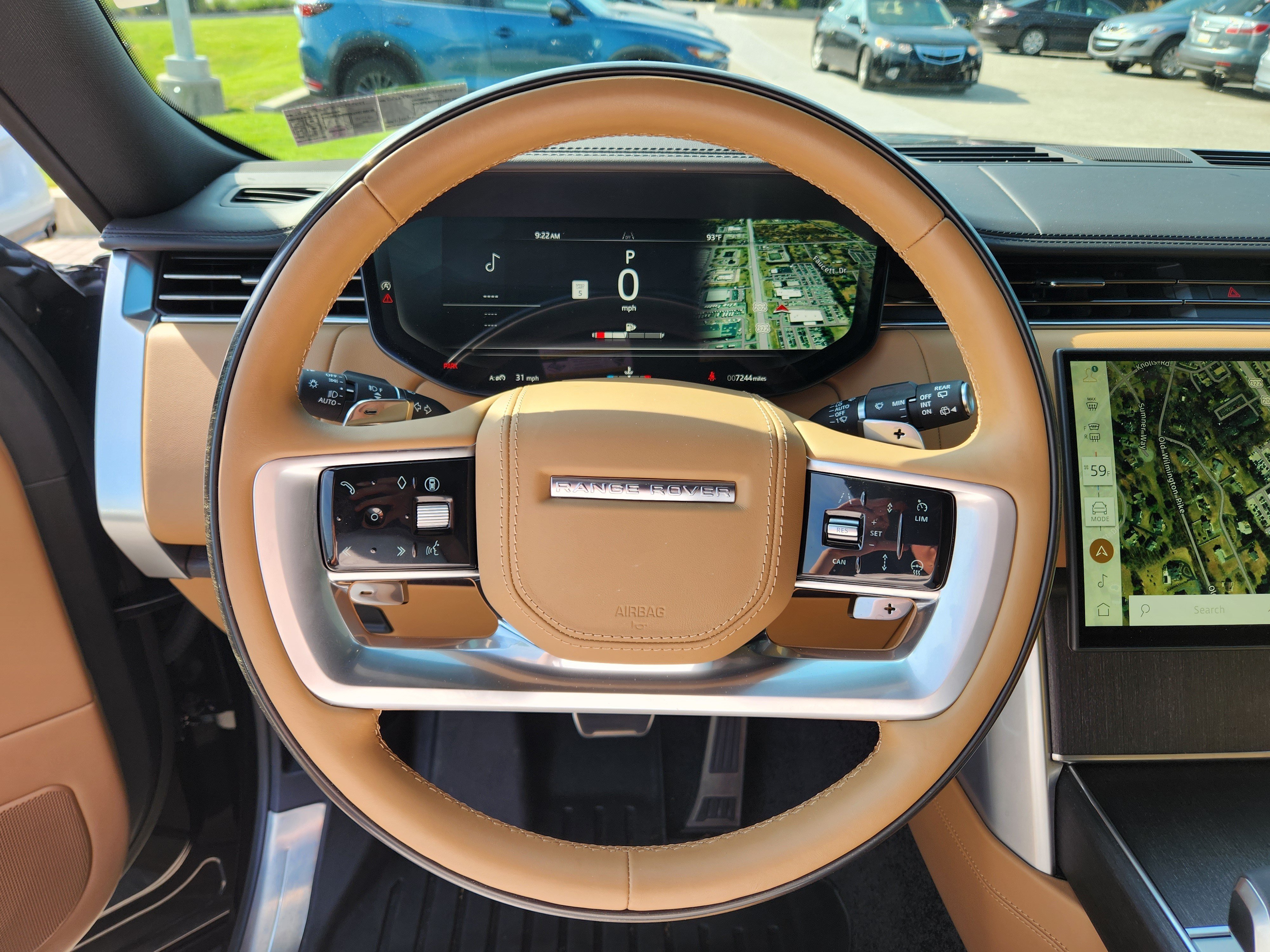 Certified 2025 Land Rover Range Rover Long Wheelbase SE AWD/4WD image 18