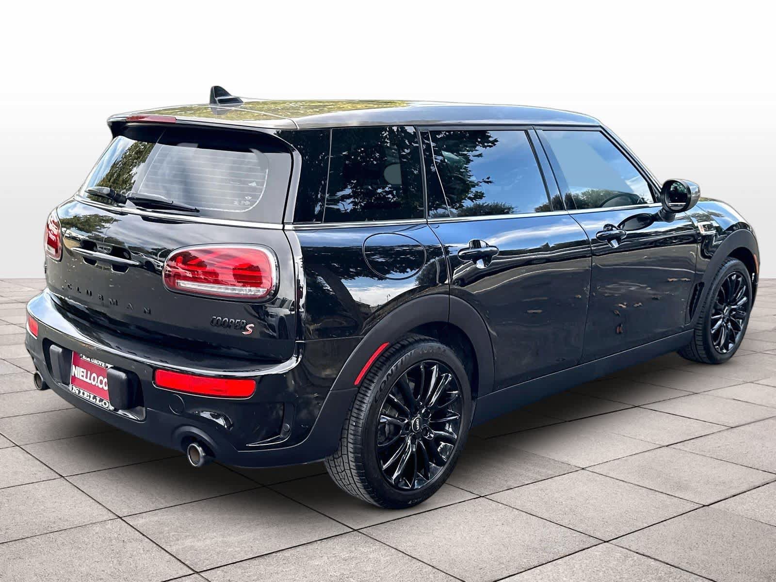 Used 2022 MINI Cooper Clubman S w/ Premium Package FWD image 8