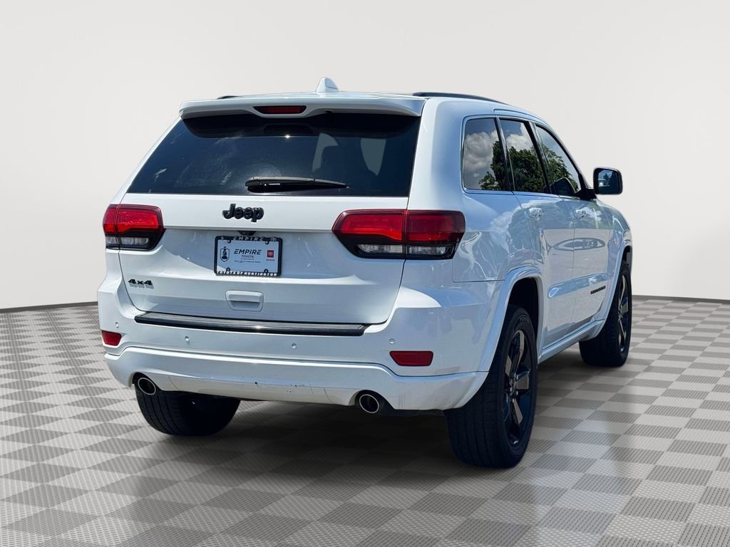 Used 2015 Jeep Grand Cherokee Altitude AWD/4WD image 4