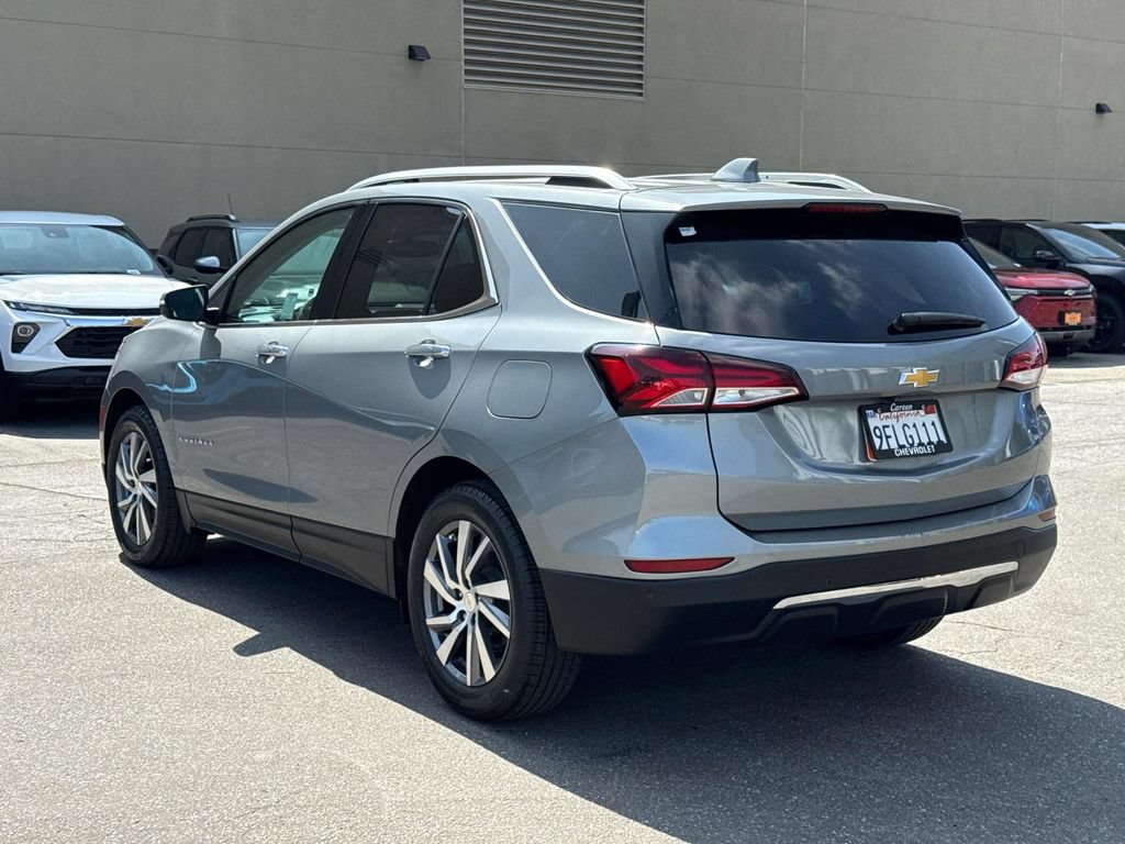 Used 2023 Chevrolet Equinox Premier FWD image 4