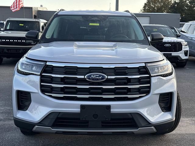 New 2026 Ford Explorer Active image 2
