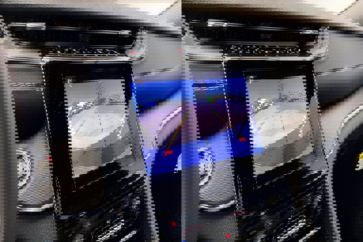 New 2025 Jeep Grand Cherokee Laredo X w/ Luxury Tech Group I image 13