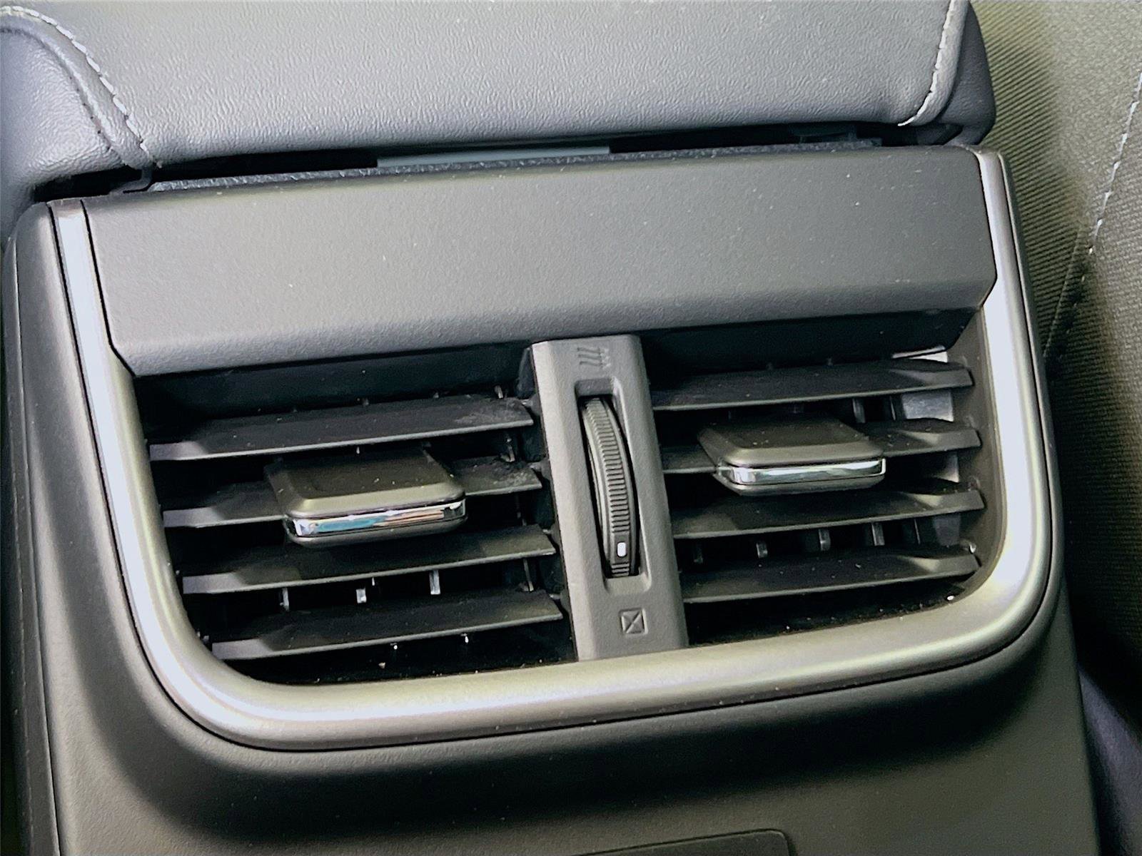 Certified 2025 Subaru Outback Premium w/ Popular Package #1A image 28