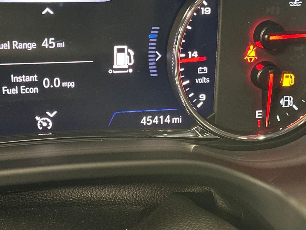 Certified 2023 GMC Acadia SLT w/ Technology Package image 21