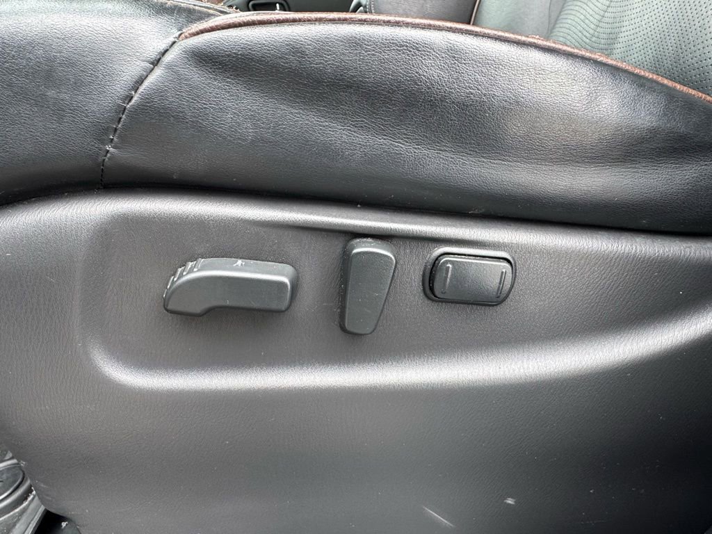 Used 2020 Nissan Armada SL w/ Premium Package image 18