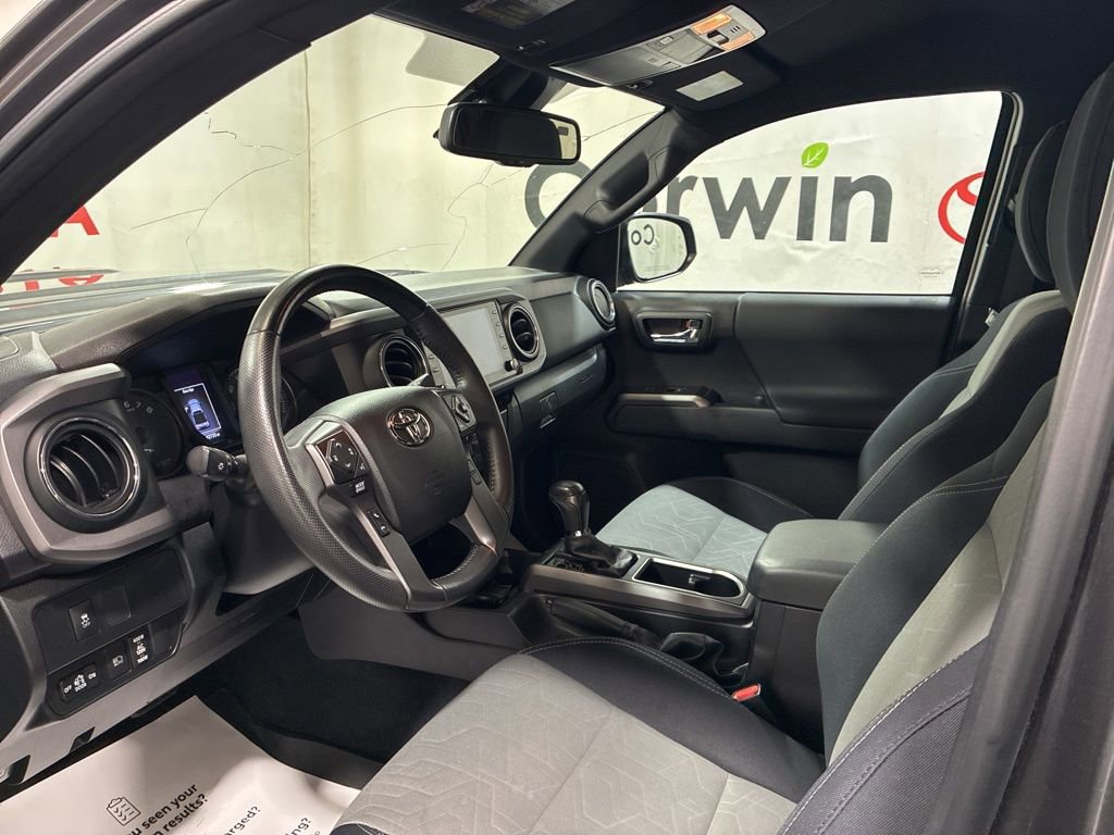 Used 2022 Toyota Tacoma TRD Sport w/ Technology Package image 24