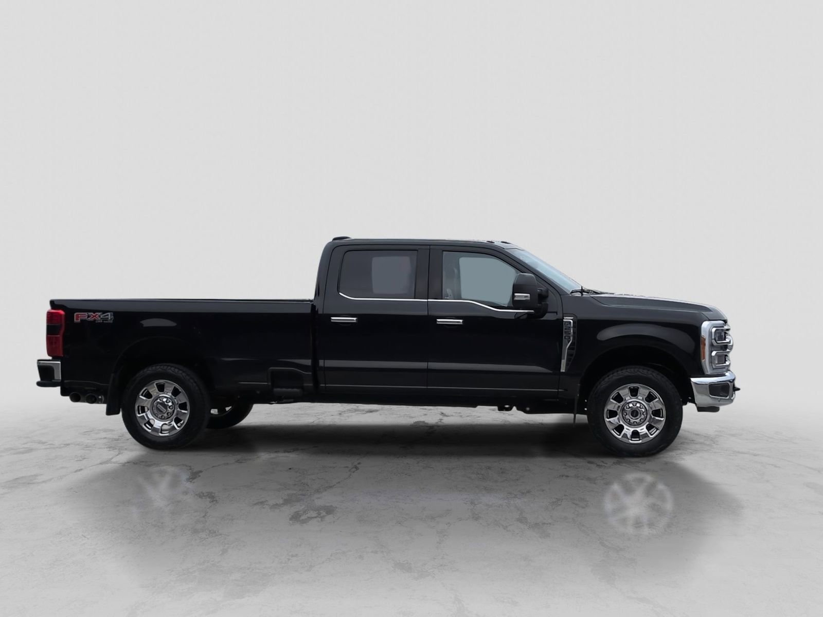 Used 2023 Ford F250 Lariat w/ Lariat Ultimate Package image 9