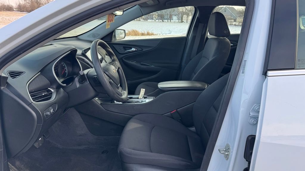 Used 2023 Chevrolet Malibu LT image 10