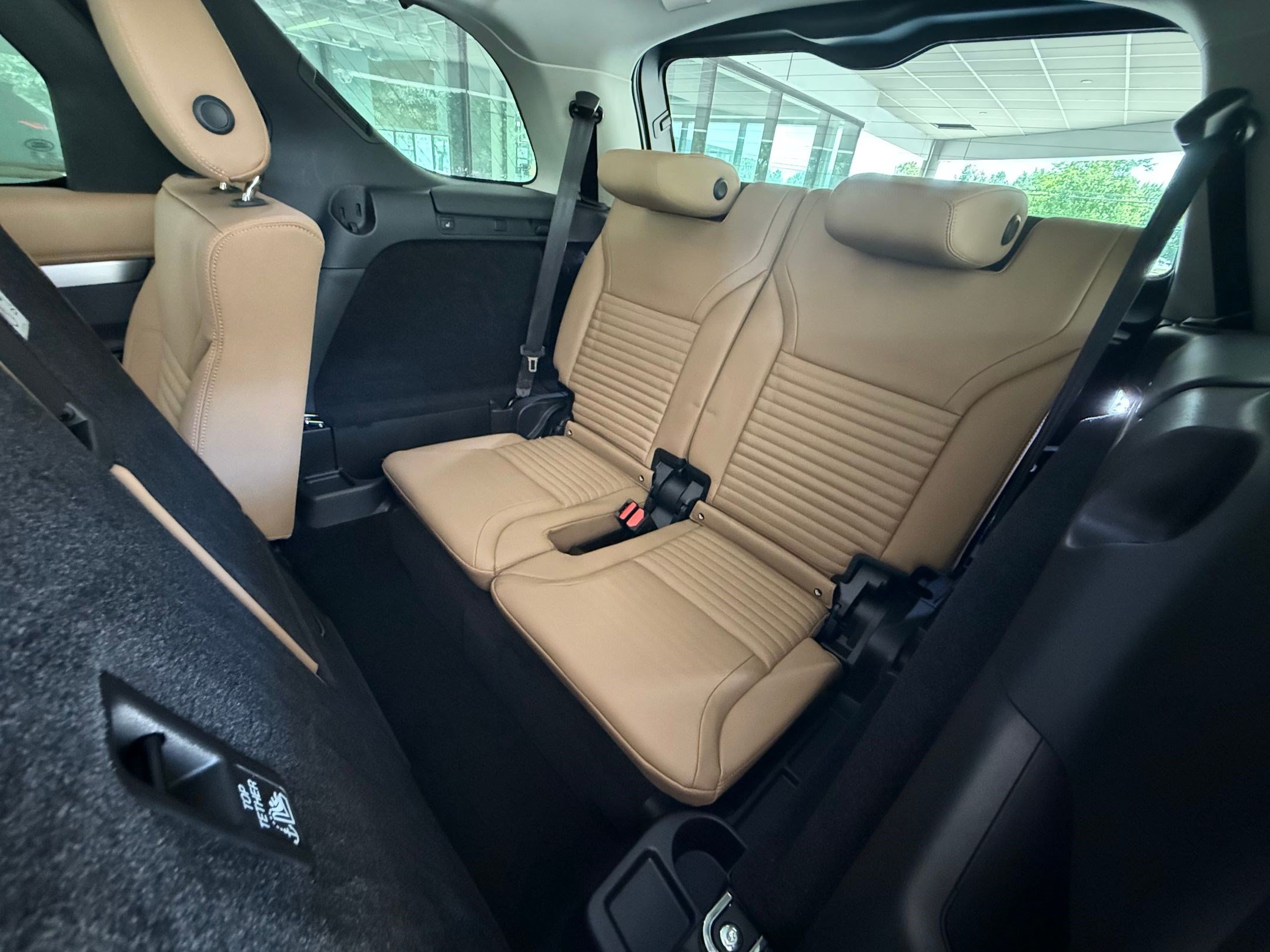New 2026 Land Rover Discovery Limited Edition AWD/4WD image 22