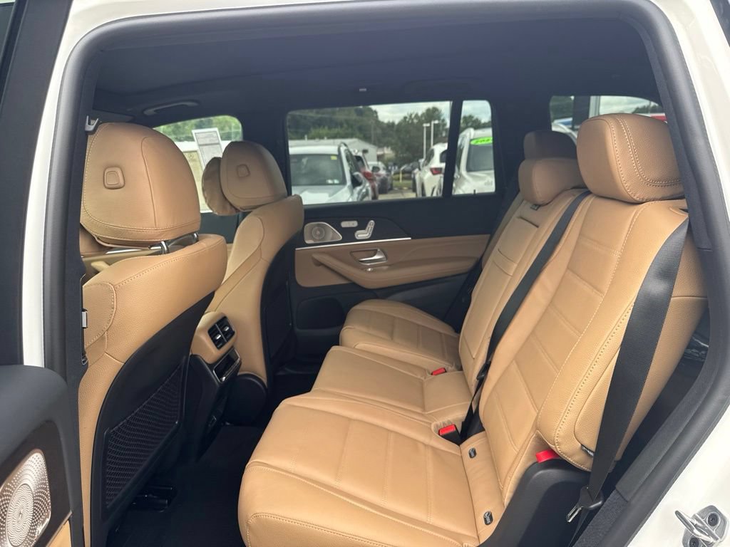 New 2026 Mercedes-Benz GLS 450 4MATIC image 13