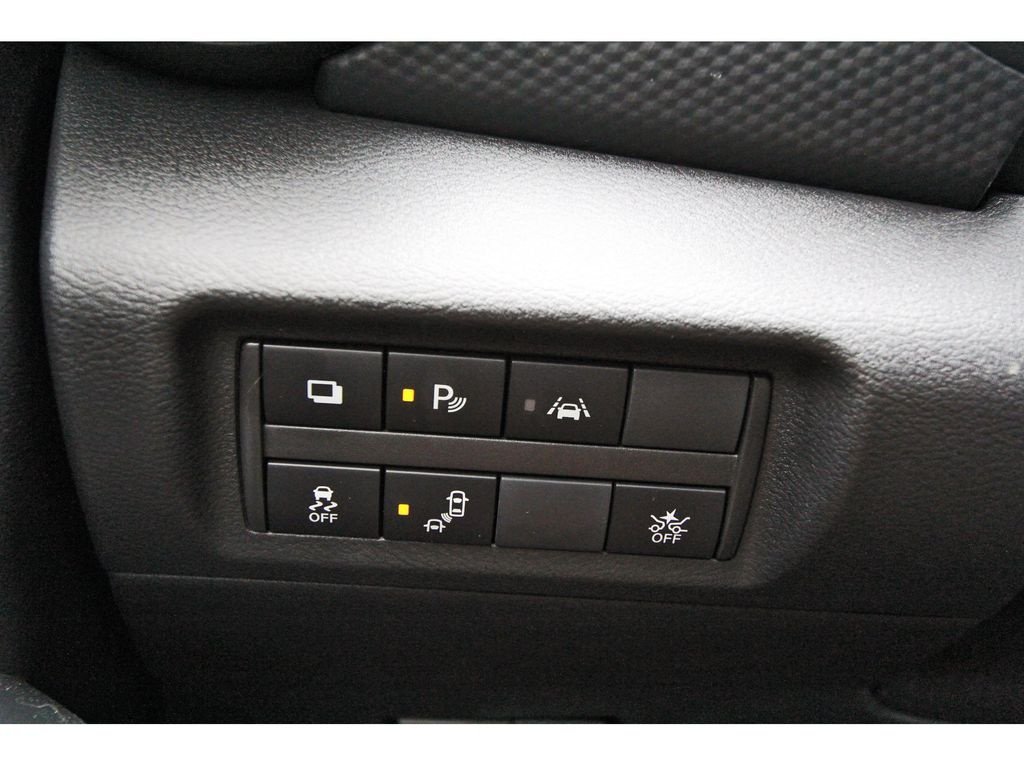 Certified 2025 Nissan Kicks Play S FWD image 19