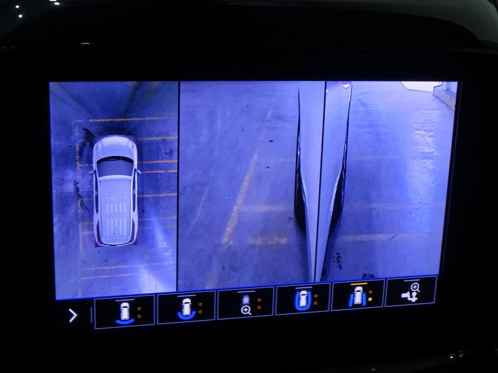 Used 2020 Chevrolet Traverse Premier image 51