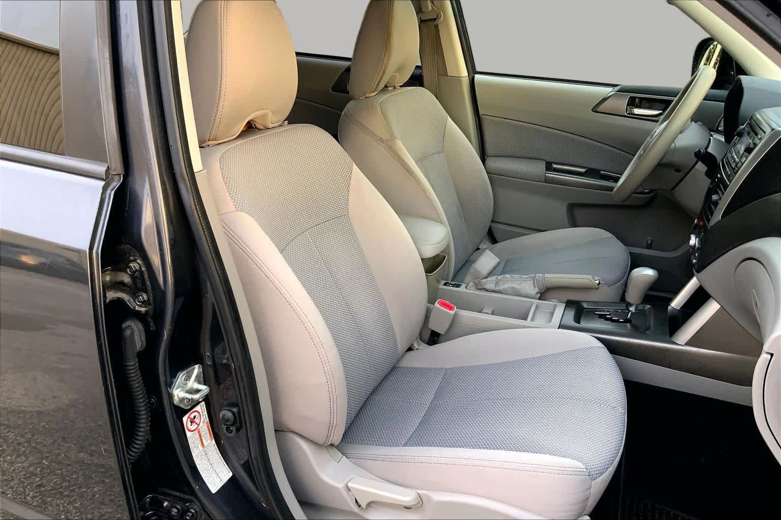 Used 2011 Subaru Forester 2.5X Premium w/ All-Weather Pkg AWD/4WD image 6