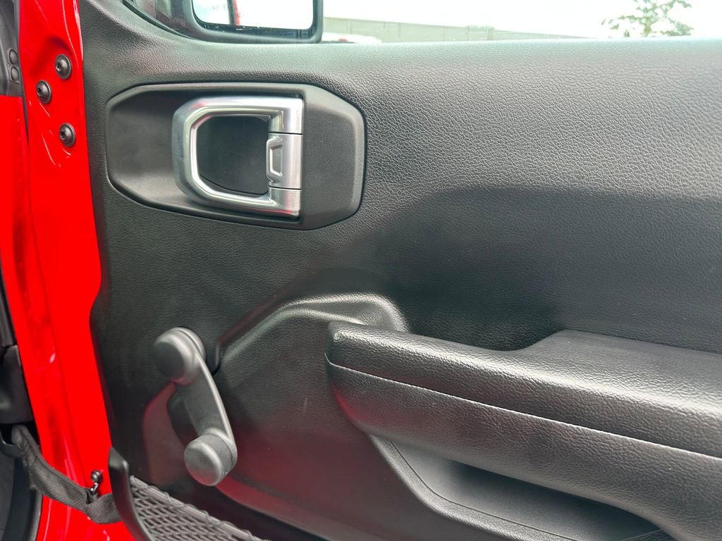 Used 2024 Jeep Wrangler Sport image 37