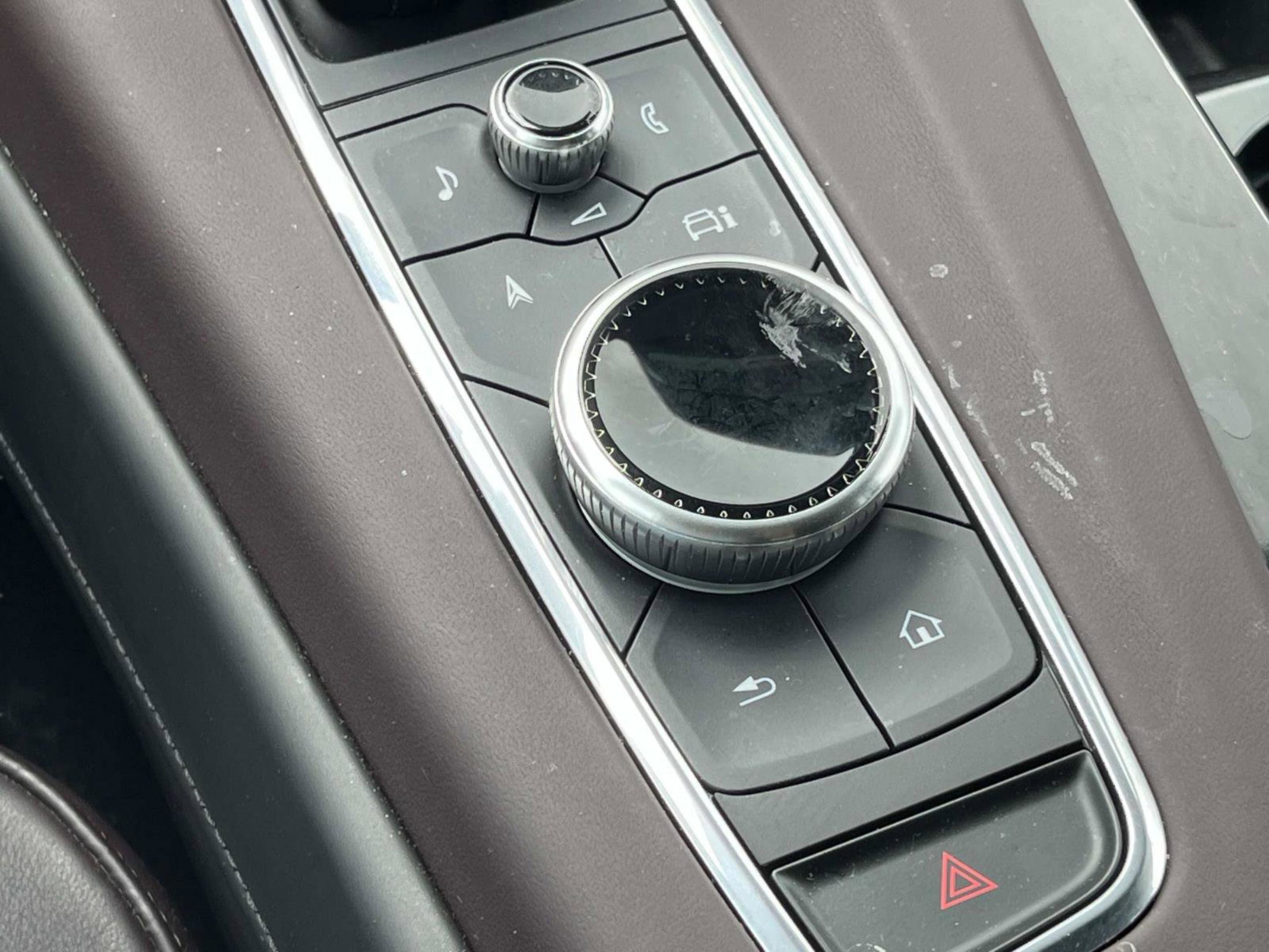 Used 2022 Cadillac Escalade Sport Platinum AWD/4WD image 37
