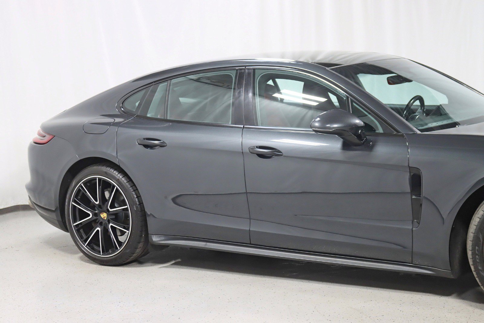 Used 2018 Porsche Panamera 4S w/ Premium Package Plus image 3