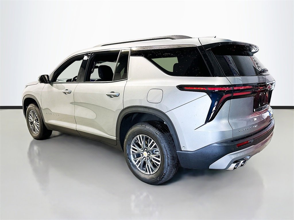 New 2025 Chevrolet Traverse LT w/ Enhanced Driving Package image 6