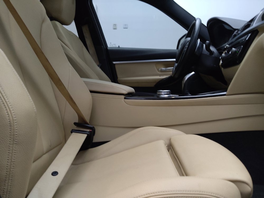 Used 2017 BMW 330i Sedan RWD image 21