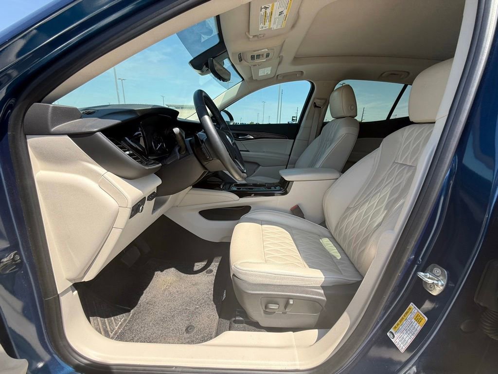 Used 2023 Buick Envision Avenir FWD image 27