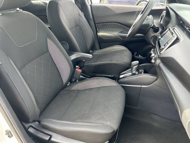 Used 2020 Nissan Kicks S FWD image 11