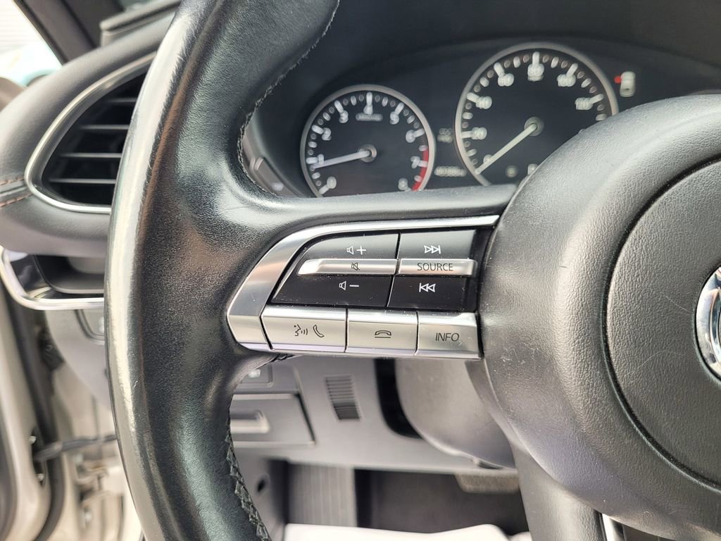 Used 2023 MAZDA MAZDA3 s image 21