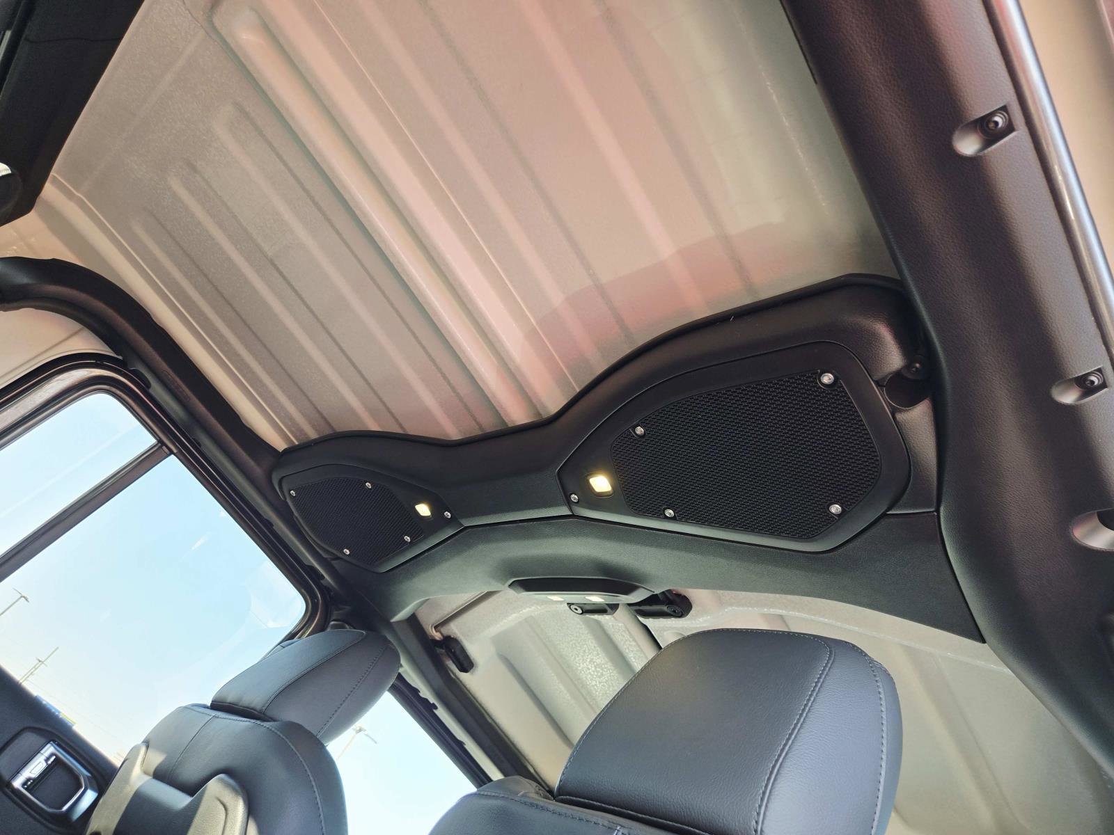 New 2026 Jeep Gladiator Sport image 15