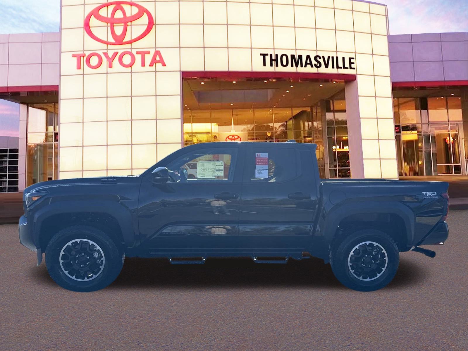 Used 2024 Toyota Tacoma TRD Off-Road image 8