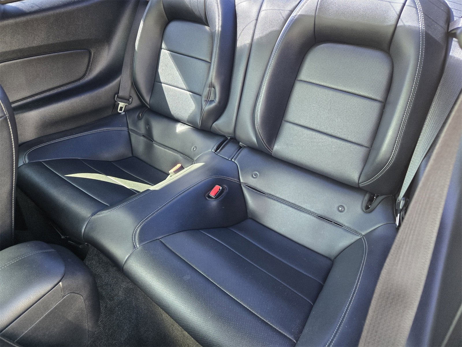 Used 2016 Ford Mustang GT Premium image 28