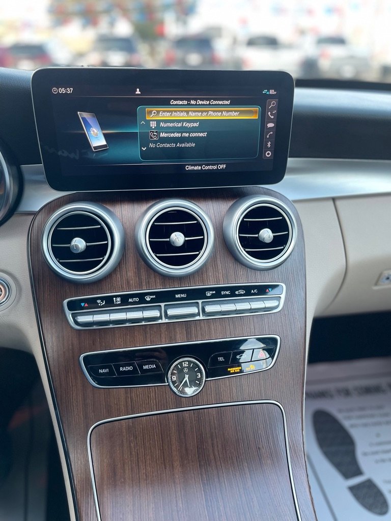 Used 2021 Mercedes-Benz C 300 4MATIC Sedan image 17