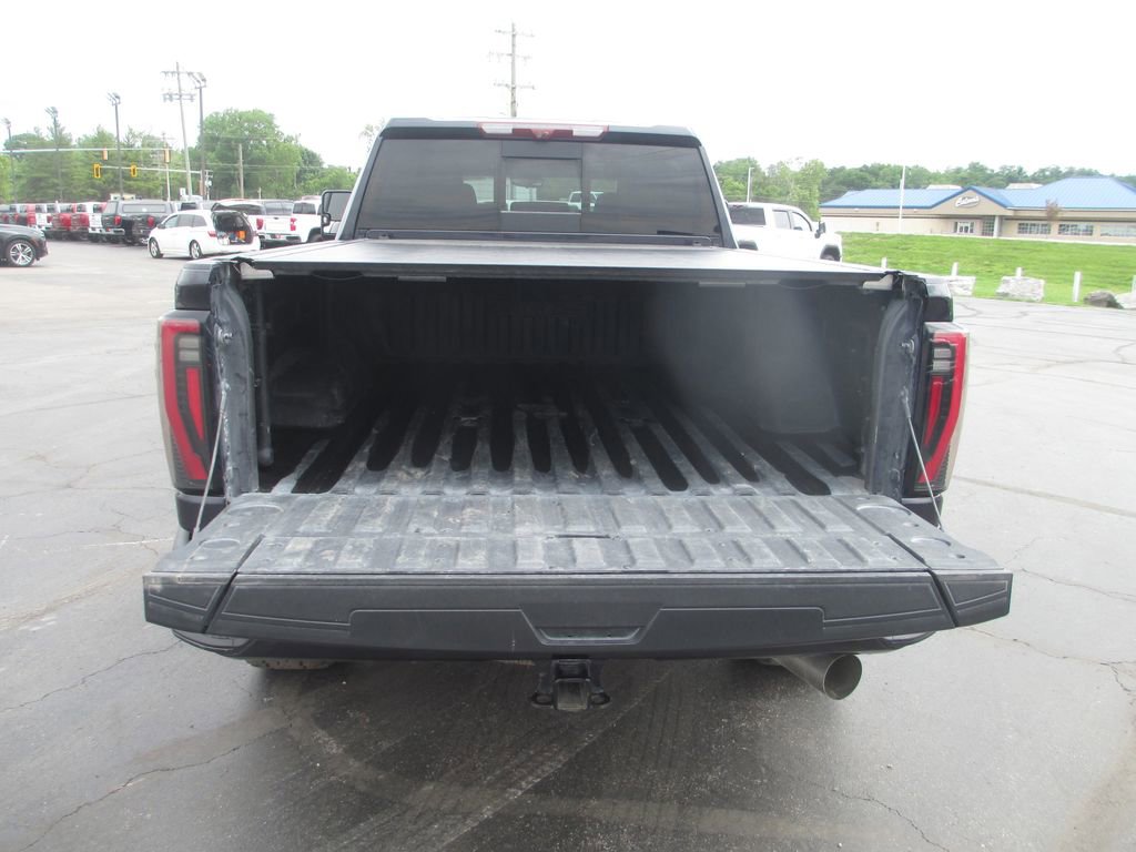 Used 2024 GMC Sierra 2500 AT4 w/ AT4 Premium Plus Package AWD/4WD image 8