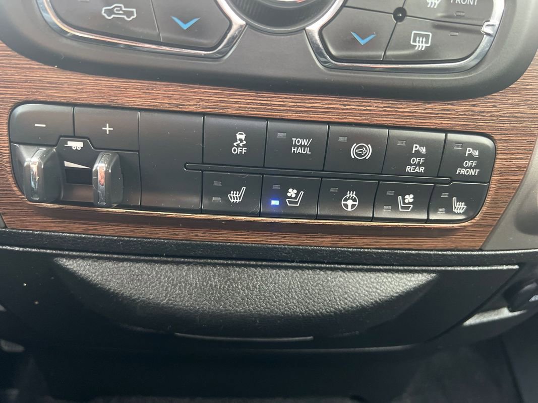 Used 2018 RAM 2500 Laramie image 25