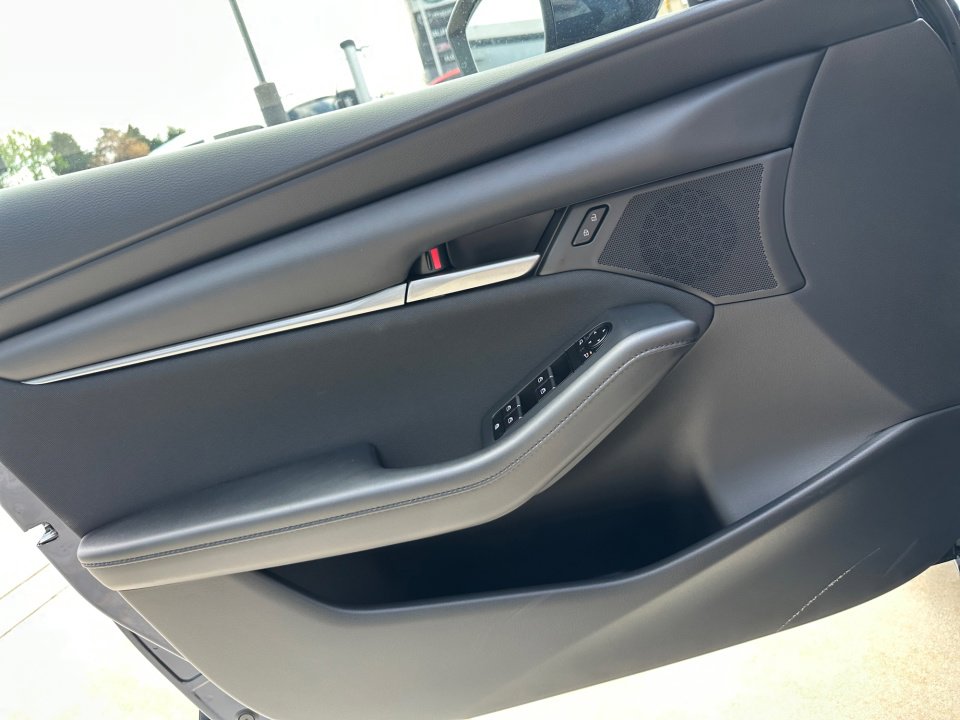 New 2026 MAZDA MAZDA3 s image 32